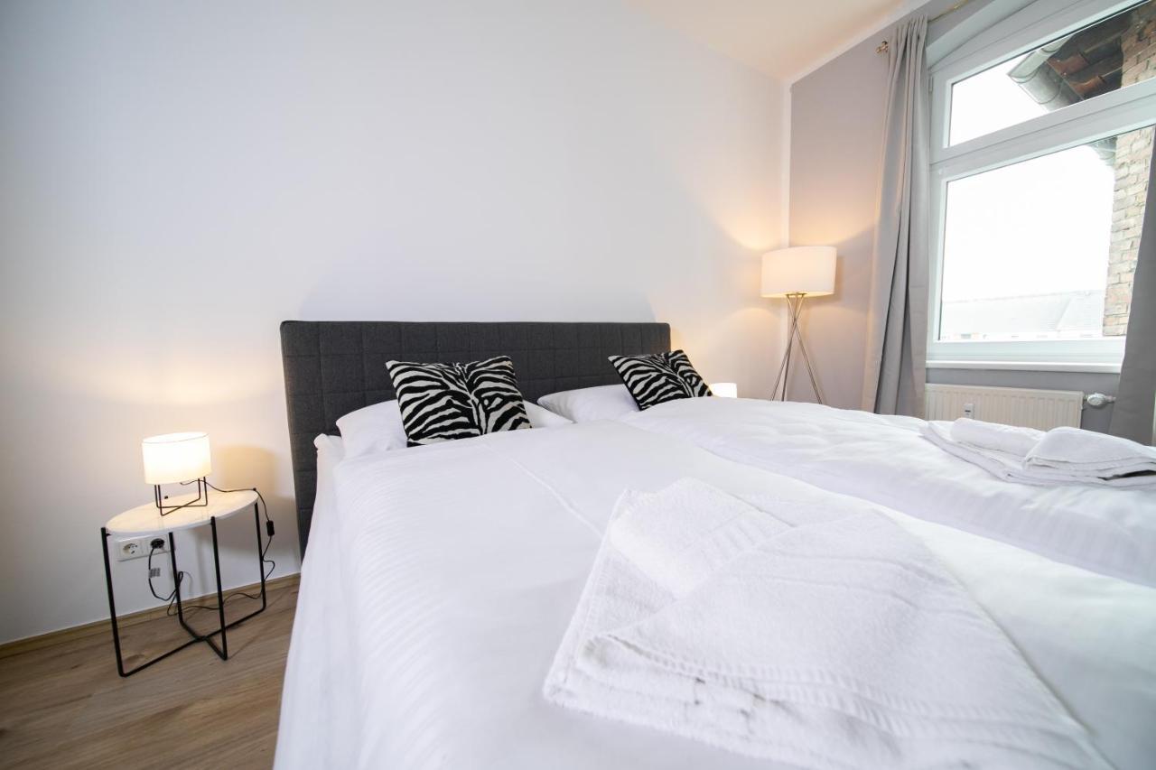 Favorite Stays - Suite And More - Kitchen 诺伊斯 外观 照片